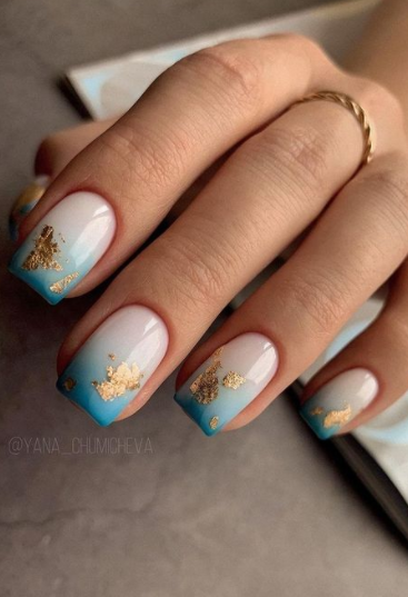 gold marble christmas nail designs for winter holidays