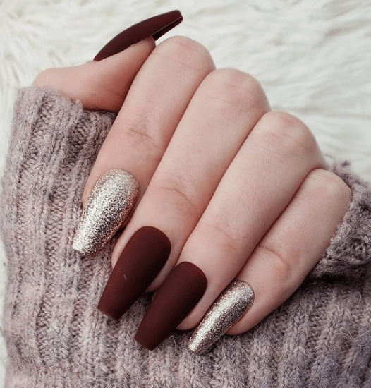 matte and glitter winter nails