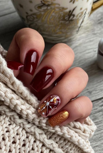 red and gold christmas nail design ideas