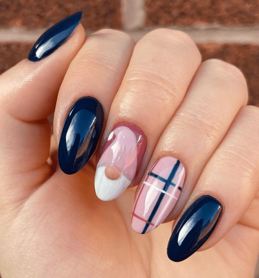 santa nail art design