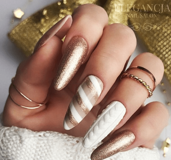 white and gold nail designs for christmas