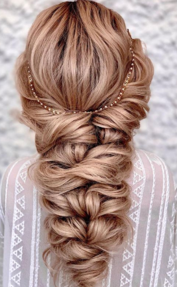A Guide To Bridal Hairstyles For Long Hair - Blush & Pearls