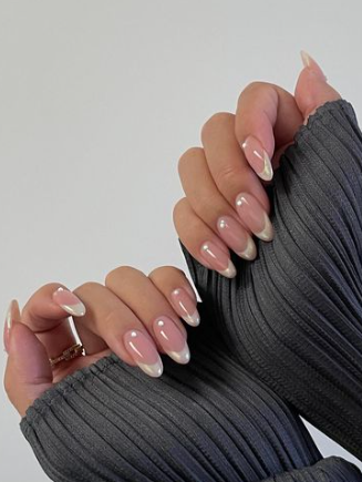 nude french manicure nails. wedding nails soft pink french tipped. mirror nails.