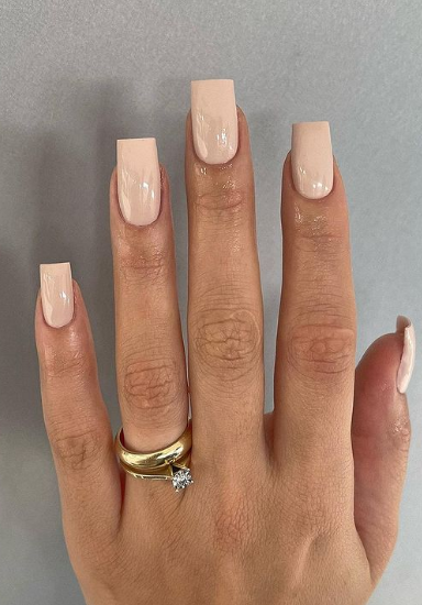 warm peach nude nails. neutral pink nails. wedding nails square shape acrylic.