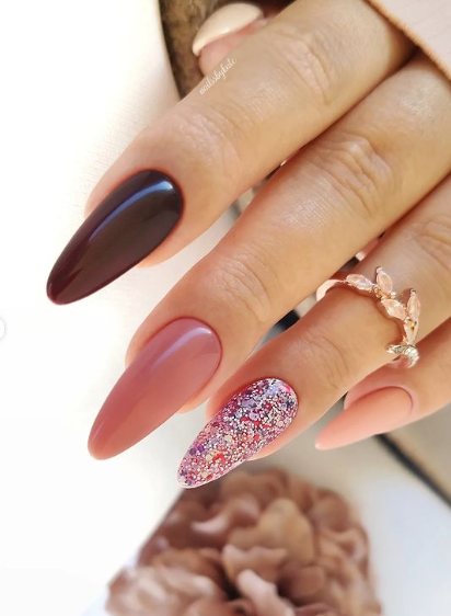 brown and pink fall nails with glitter. fall nails ideas.