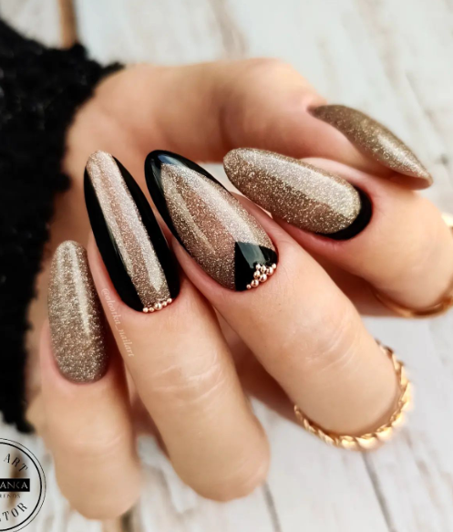 fall gold glitter nails. fall fall gold glitter nails. fall nails ideas. fall nail art.nails ideas. fall nail art.