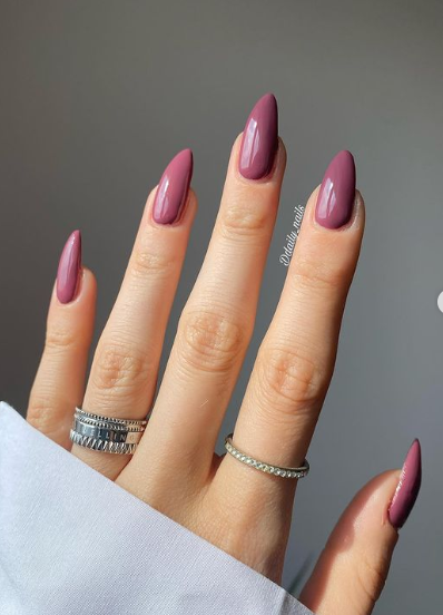 fall nails mauve purple pink colors. fall nail ideas purples. autumn nail looks.