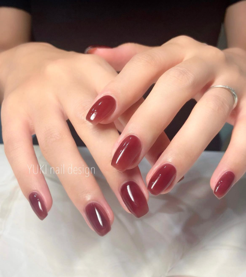 fall warm brown berry nails. fall nails bold colours. fall nail colors