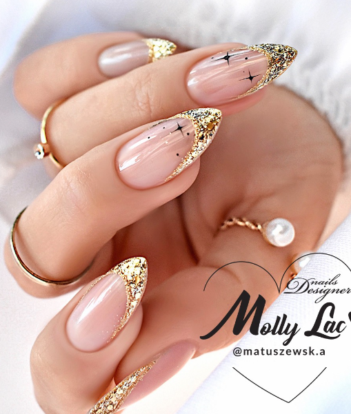 gold tipped christmas nails. new years eve nails. winter festive holiday nails.