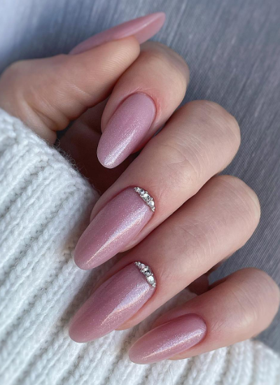 gem encrusted pink wedding nails. rose pink simple trendy nail designs. bridal nail ideas.
