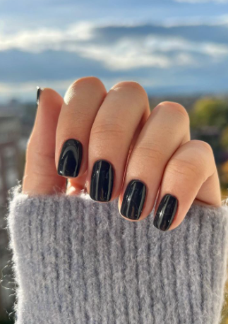 OPI Suzy and the Arctic Fox nail polish shade. black winter nails. january nails. february nails. winter nail color ideas.