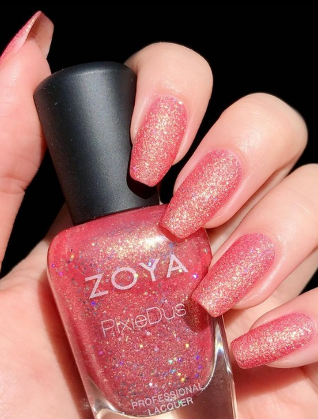 Zooey Zoya nail polish shade. pink glitter shimmer nail polish. winter nails. january nails. glitzy nails coffin shape.