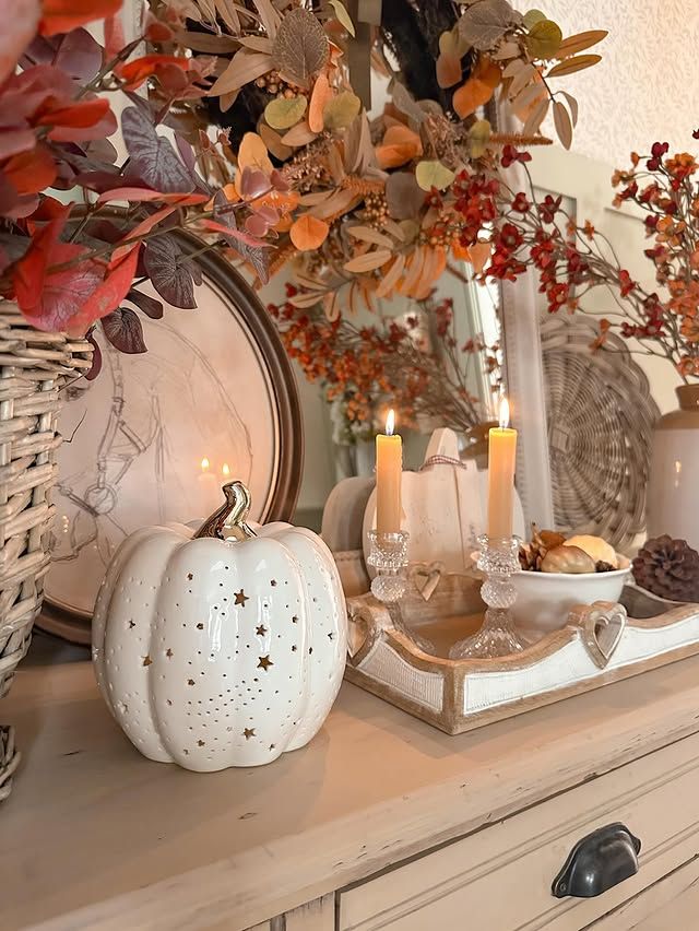 Fall console table decorating ideas. Fall table decor.