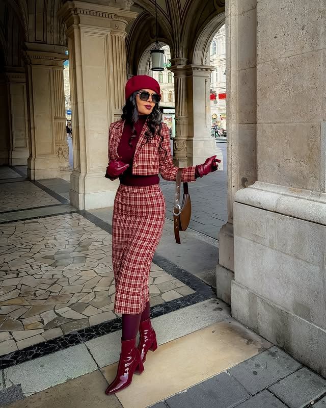 Fall outfit ideas for casual street style. Fall houndstooth office outfit.