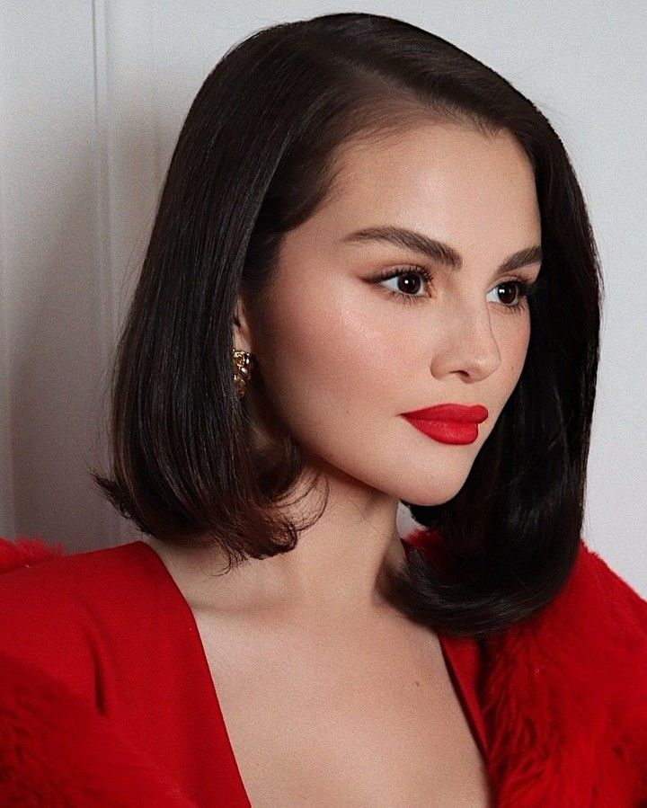 selena-gomez-cherry-red-lips-makeup-trend-celebrity