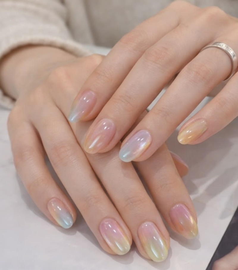 chrome-jelly-nails-summer