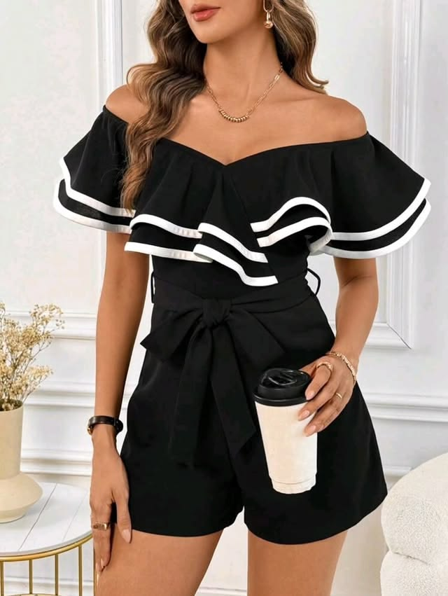 Summer romper outfit.