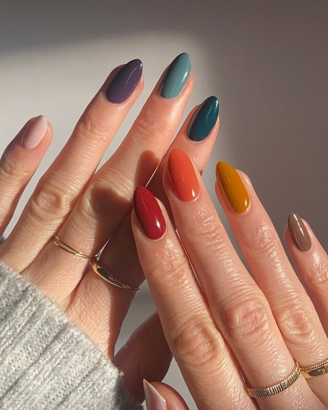 Fall nail polish colors. Fall trendy nails