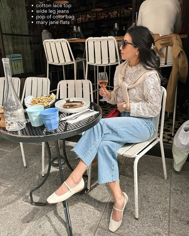 Spring blouse with jeans casual chic outfit. Spring-blouse-with-jeans-layered-outfit