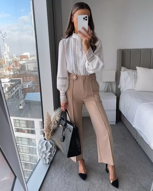 Spring blouse and neutral pants office outfit. spring-blouse-and-pants-office-outfit