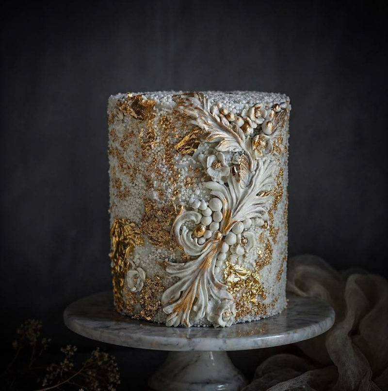Gold detailed glam wedding cake Gold detailed glam wedding cake